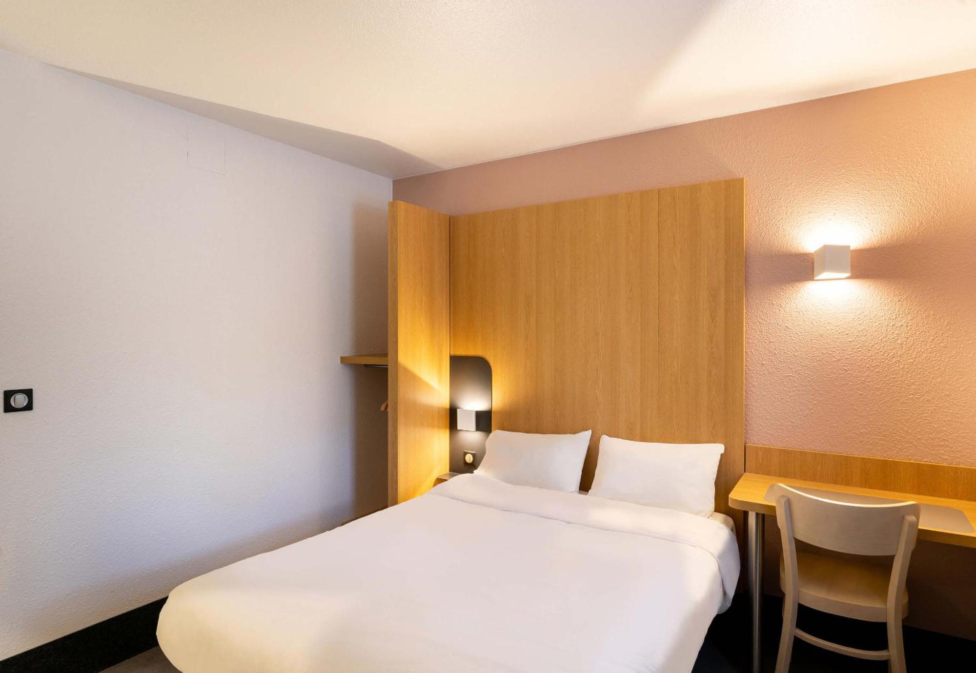 B&B Hotel Lorient 라네스테 외부 사진