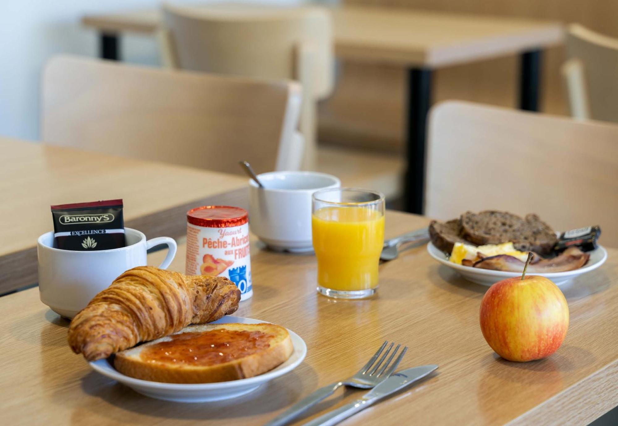 B&B Hotel Lorient 라네스테 외부 사진