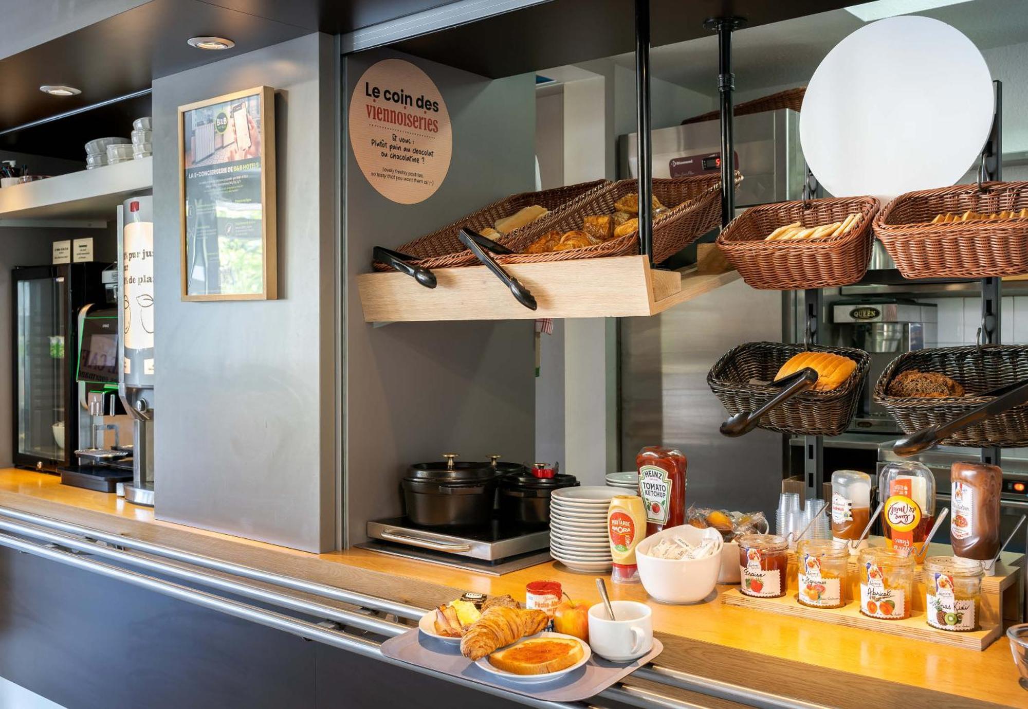 B&B Hotel Lorient 라네스테 외부 사진