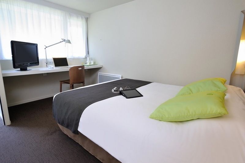 B&B Hotel Lorient 라네스테 외부 사진