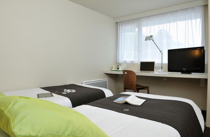 B&B Hotel Lorient 라네스테 외부 사진